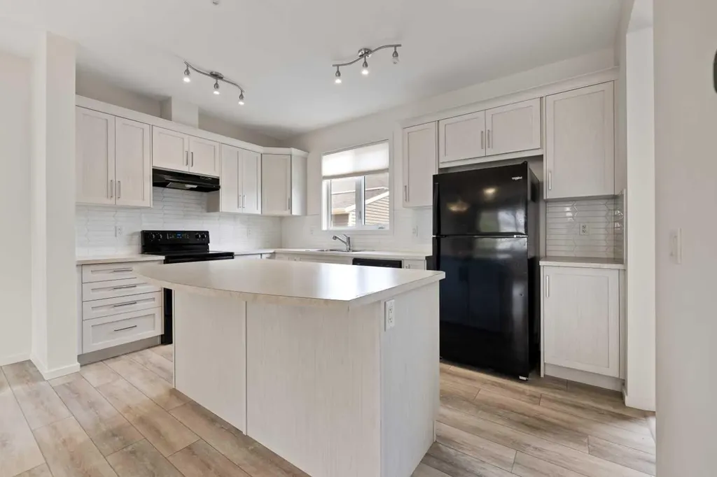 124 Cityspring Way NE Calgary AB T3N 1Z6