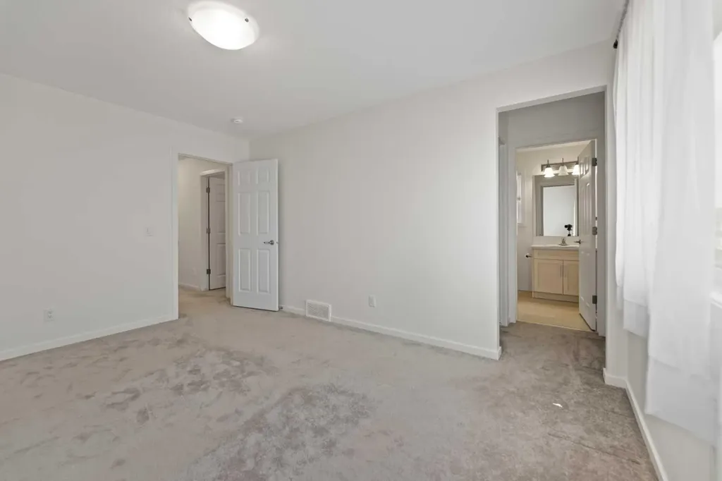 124 Cityspring Way NE Calgary AB T3N 1Z6
