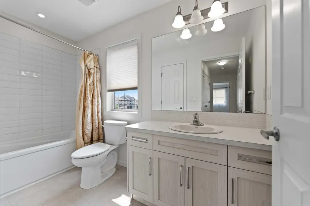 124 Cityspring Way NE Calgary AB T3N 1Z6