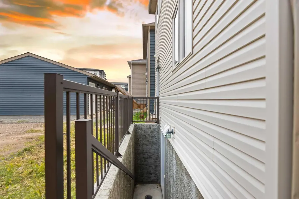 124 Cityspring Way NE Calgary AB T3N 1Z6