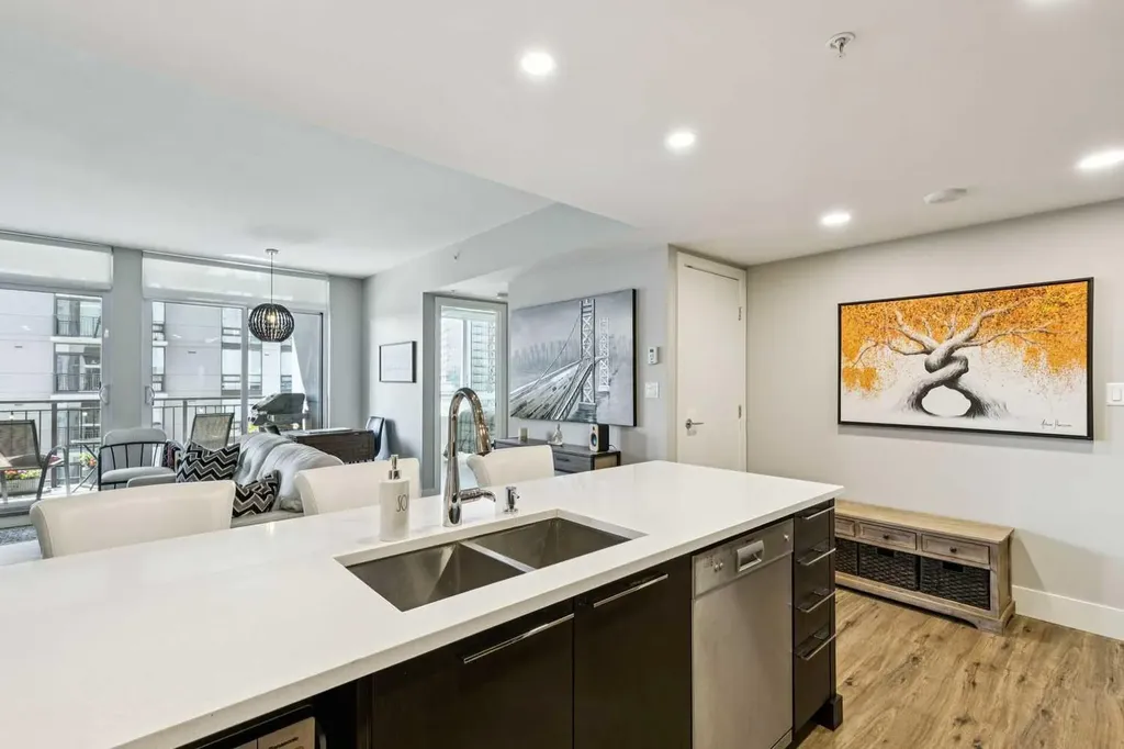 1111 10 Street SW Calgary AB T2R 1E3