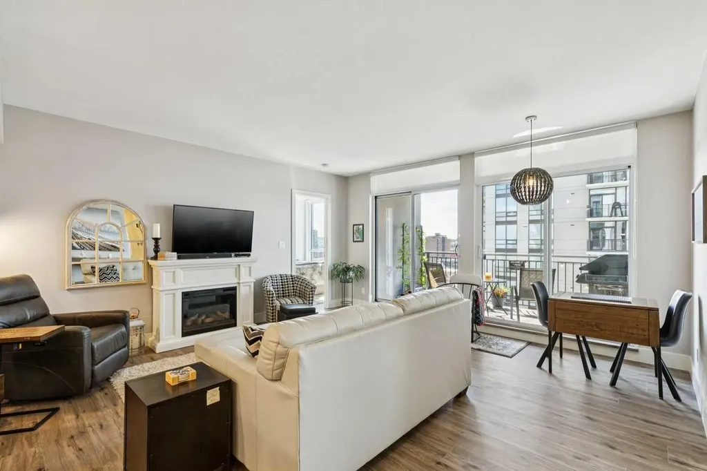 1111 10 Street SW Calgary AB T2R 1E3