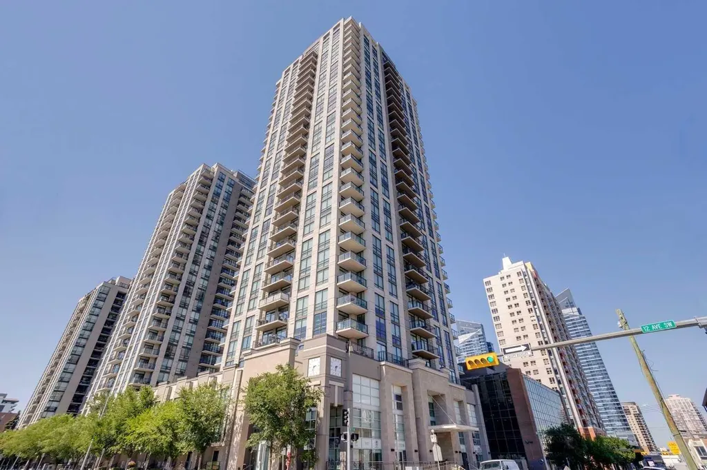 1111 10 Street SW Calgary AB T2R 1E3