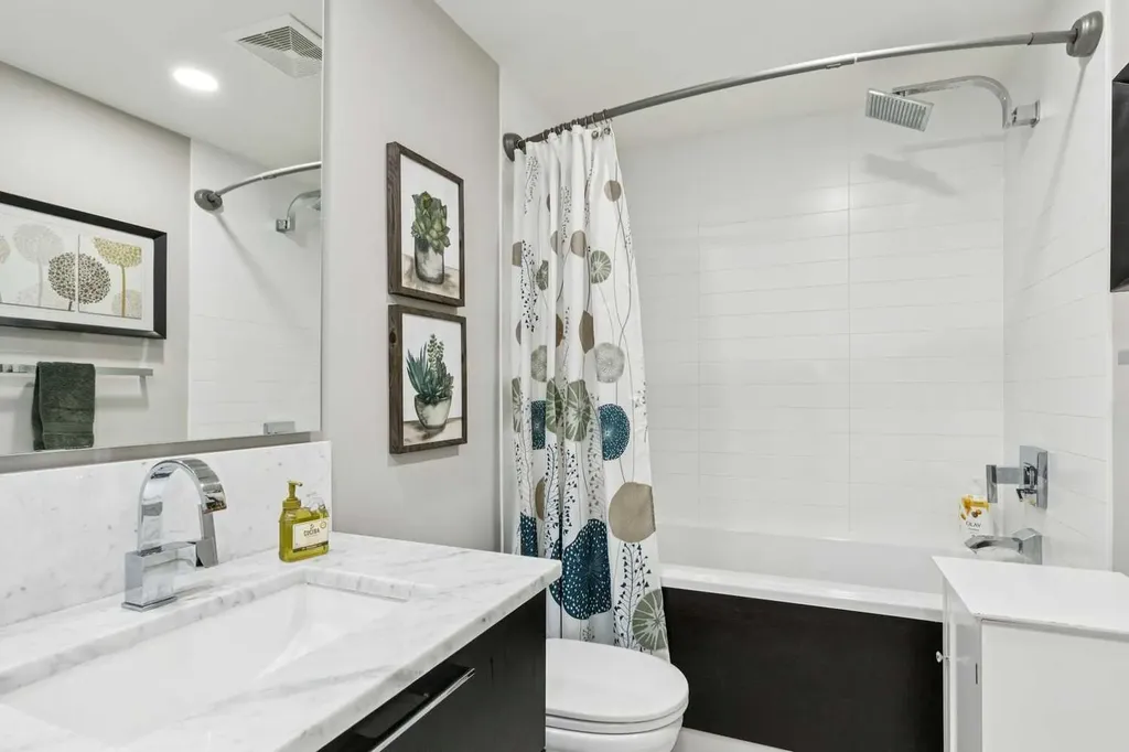 1111 10 Street SW Calgary AB T2R 1E3