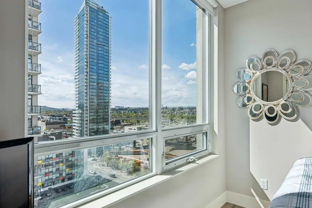 1111 10 Street SW Calgary AB T2R 1E3