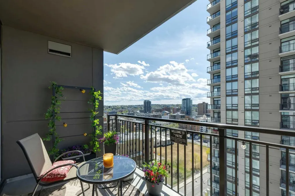 1111 10 Street SW Calgary AB T2R 1E3
