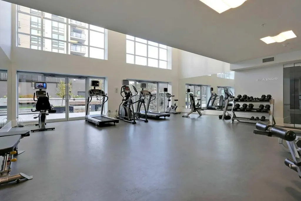 1111 10 Street SW Calgary AB T2R 1E3