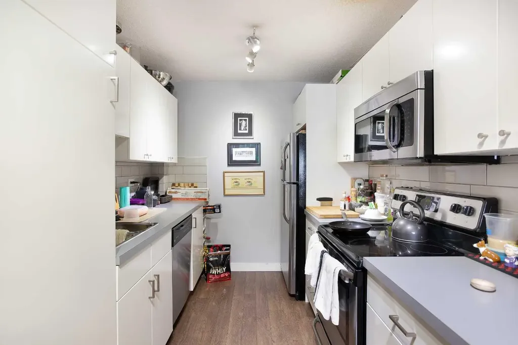515 17 Avenue SW Calgary AB T2S 0A9