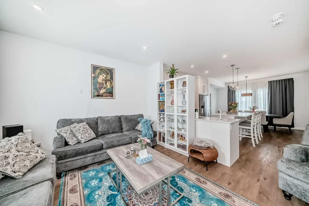 280 Chelsea Road Chestermere AB T1X 2P4