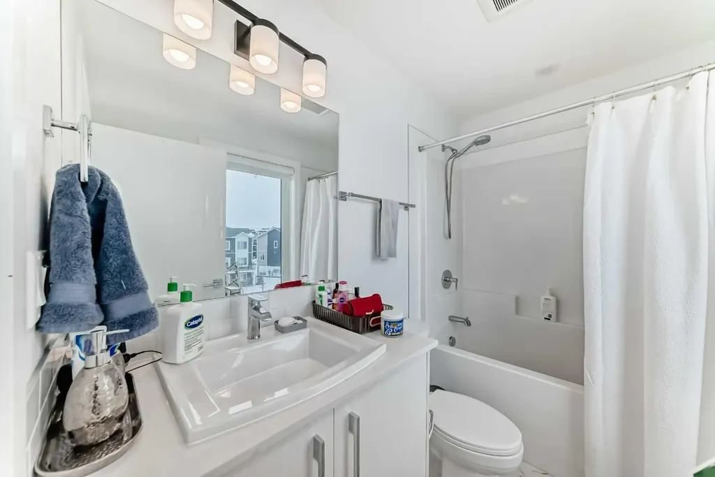280 Chelsea Road Chestermere AB T1X 2P4