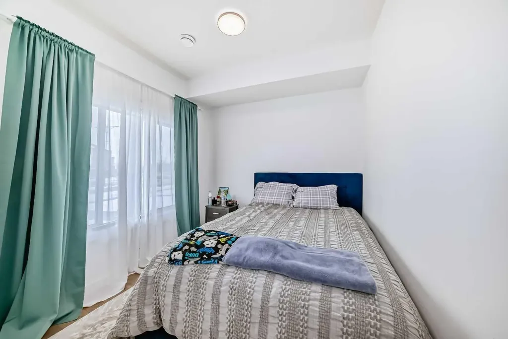 280 Chelsea Road Chestermere AB T1X 2P4