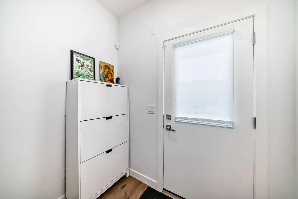 280 Chelsea Road Chestermere AB T1X 2P4