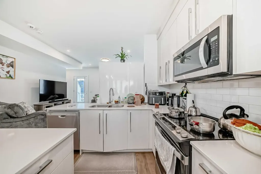 280 Chelsea Road Chestermere AB T1X 2P4