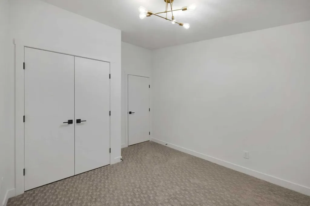 6316 Travois Crescent NW Calgary AB T2K 3S7