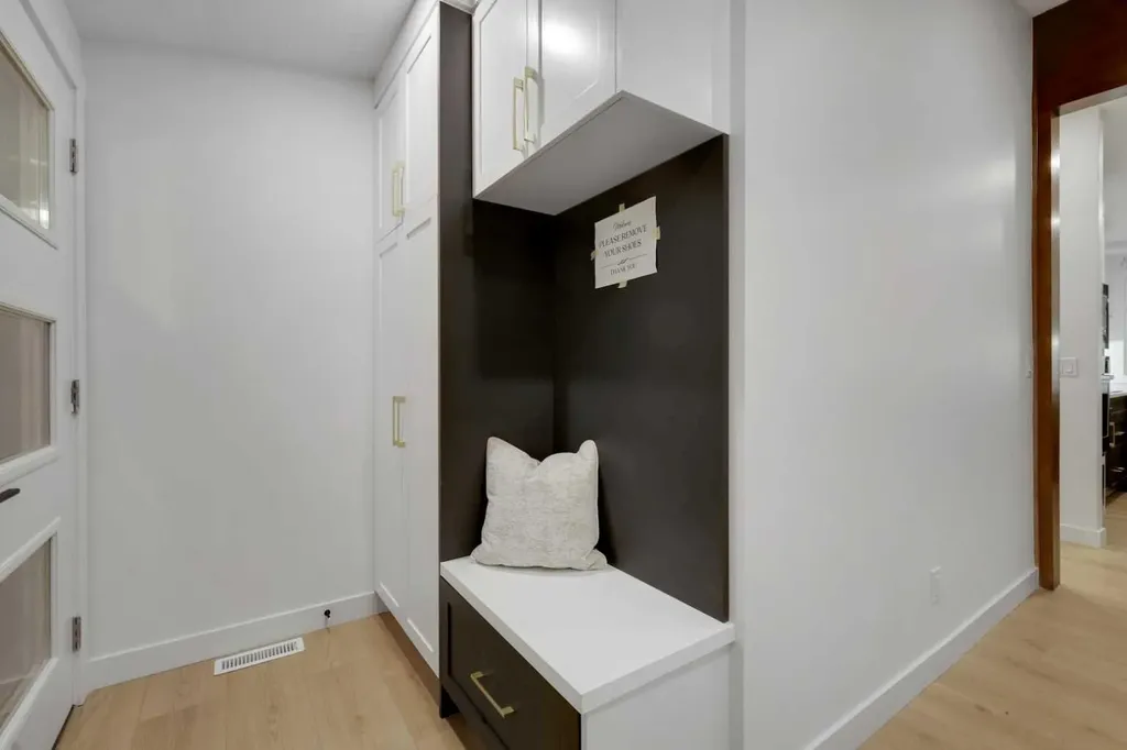 6316 Travois Crescent NW Calgary AB T2K 3S7