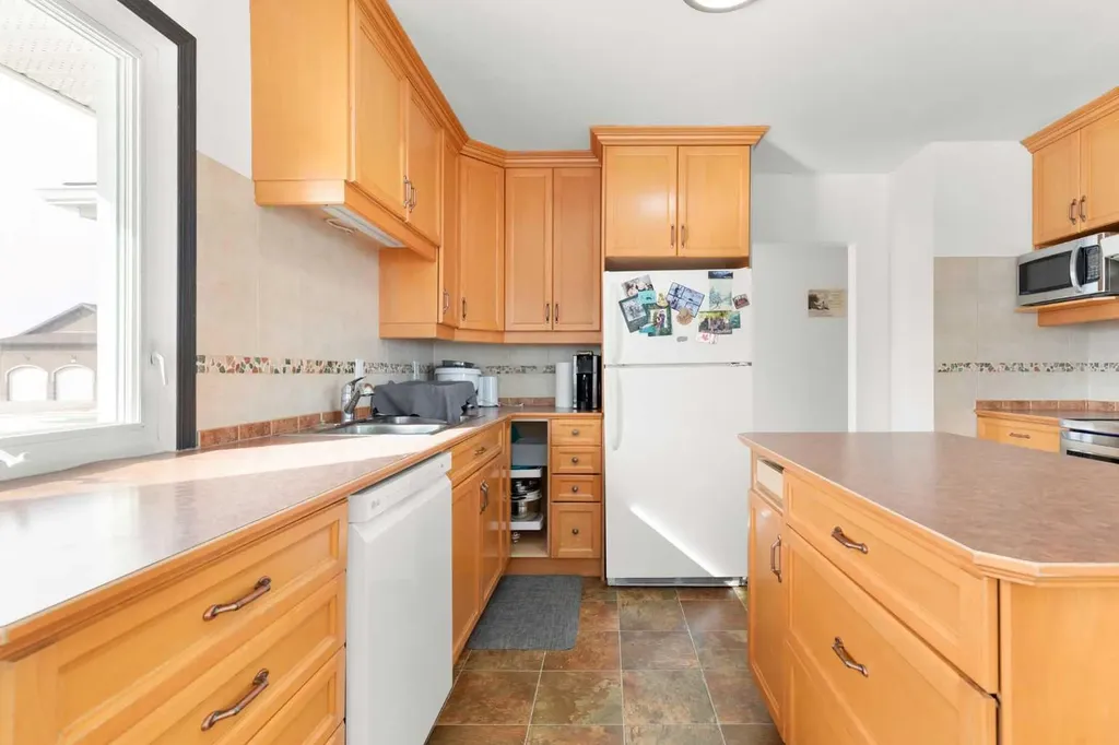 803 2 Avenue W Foremost AB T0K 0X0