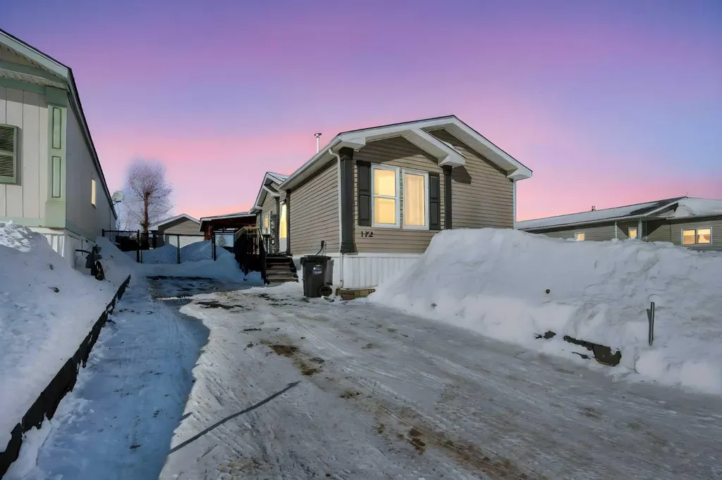 172 Gregoire Crescent Fort Mcmurray AB T9H 2L4