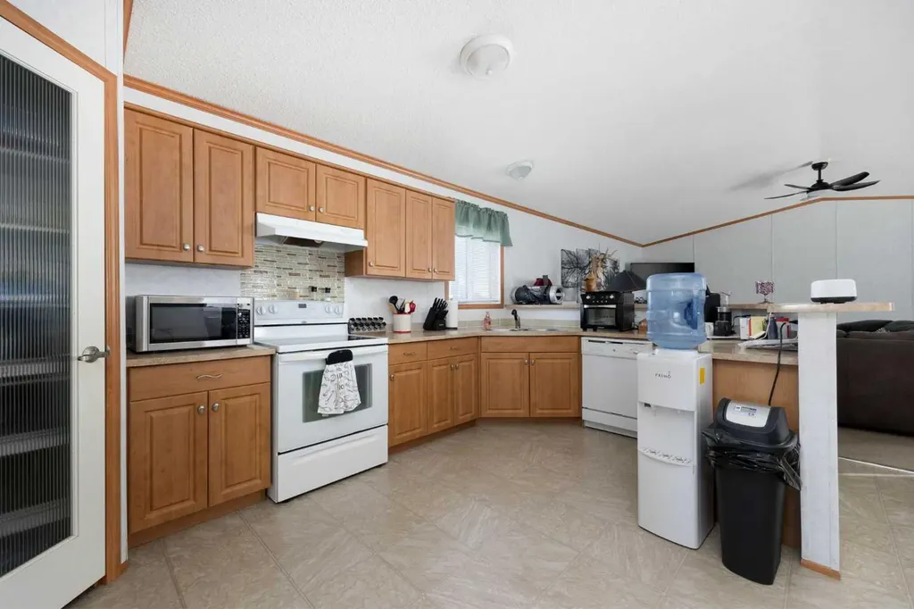 172 Gregoire Crescent Fort Mcmurray AB T9H 2L4