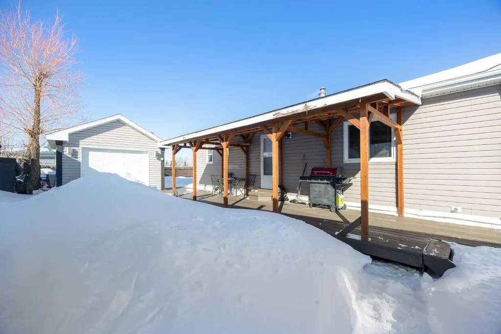 172 Gregoire Crescent Fort Mcmurray AB T9H 2L4