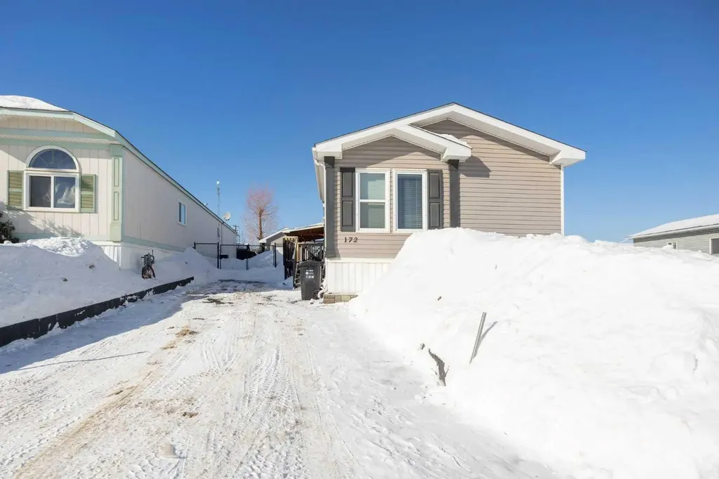 172 Gregoire Crescent Fort Mcmurray AB T9H 2L4