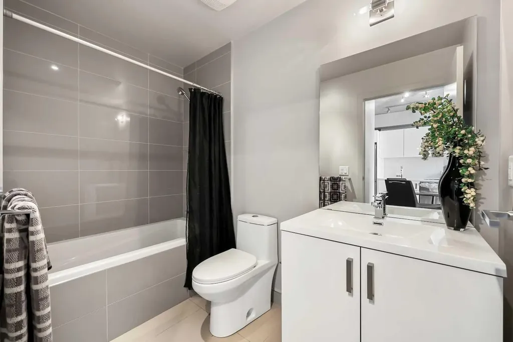1010 6 Street SW Calgary AB T2R 1B4
