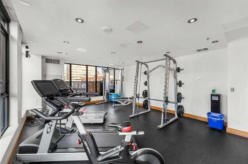 1010 6 Street SW Calgary AB T2R 1B4