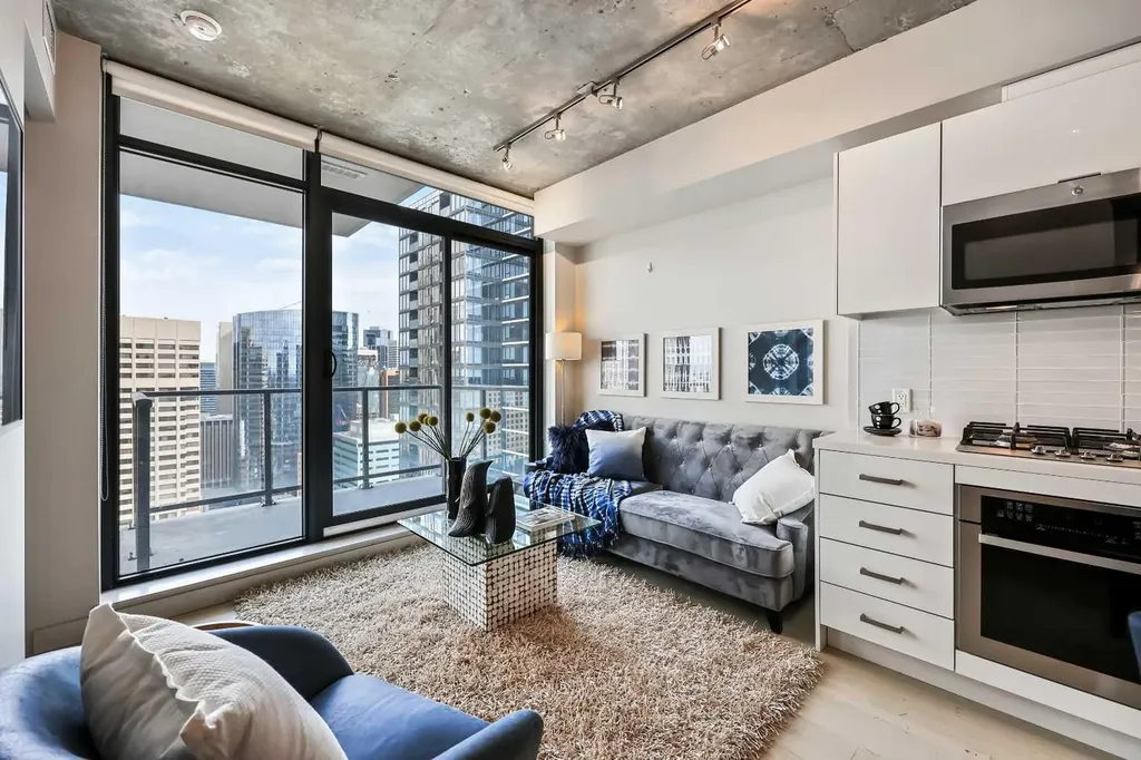 1010 6 Street SW Calgary AB T2R 1B4