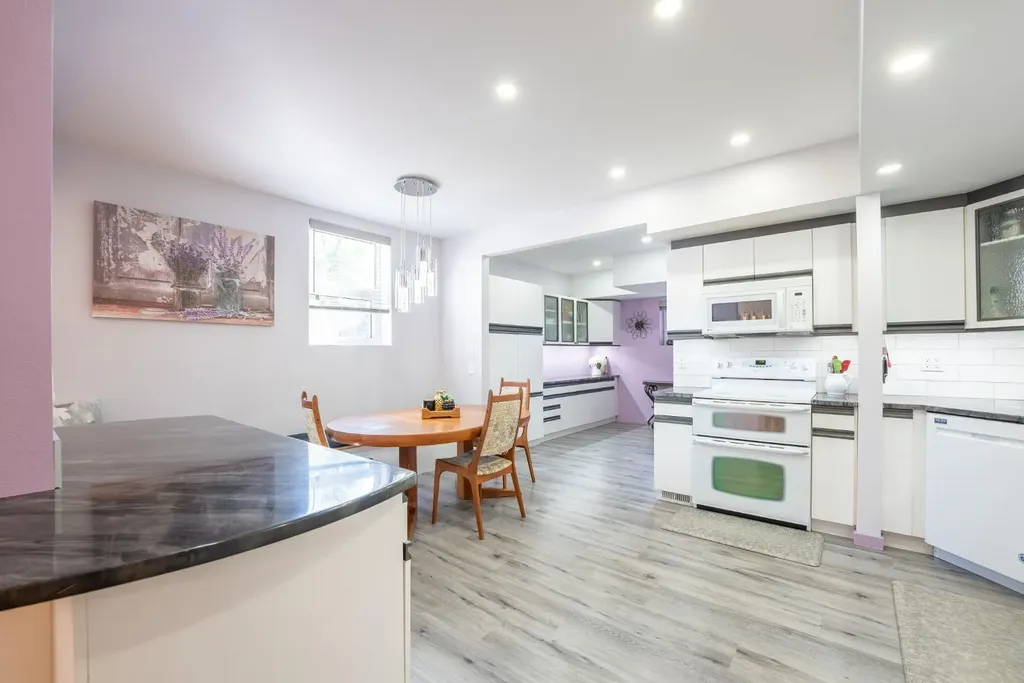 329 2 Avenue NE Milk River AB T0K 1M0