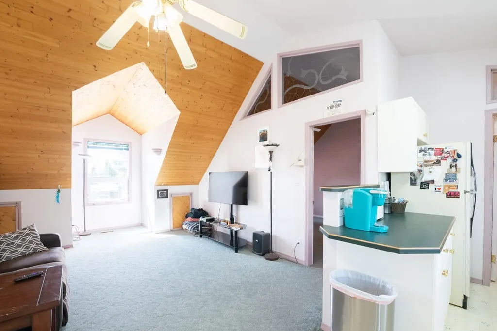 329 2 Avenue NE Milk River AB T0K 1M0