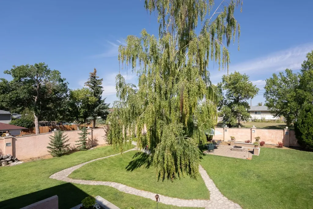 329 2 Avenue NE Milk River AB T0K 1M0
