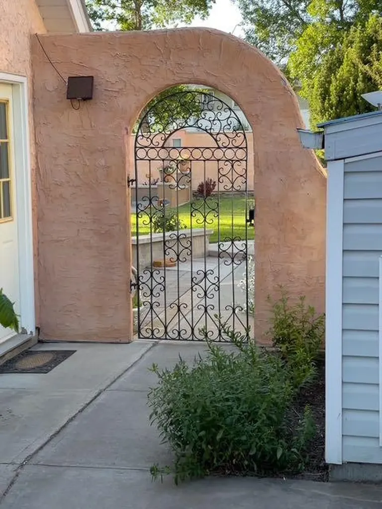329 2 Avenue NE Milk River AB T0K 1M0