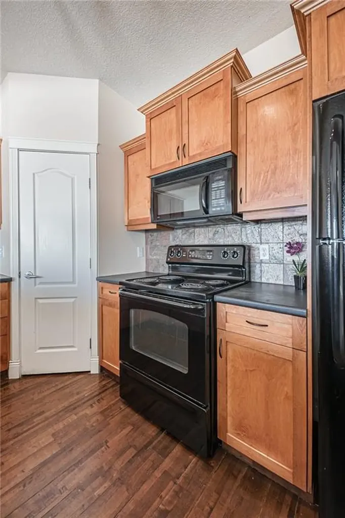 144 Rocky Vista Terrace NW Calgary AB T3G 5G7