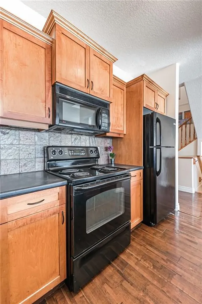 144 Rocky Vista Terrace NW Calgary AB T3G 5G7
