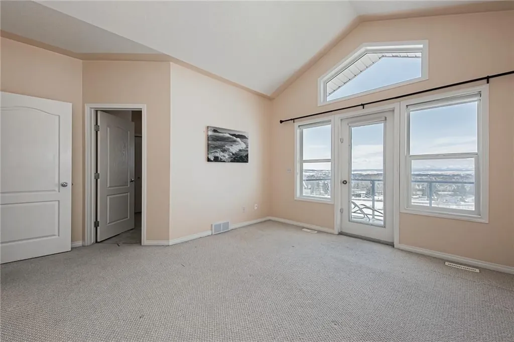 144 Rocky Vista Terrace NW Calgary AB T3G 5G7