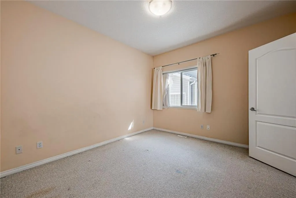 144 Rocky Vista Terrace NW Calgary AB T3G 5G7