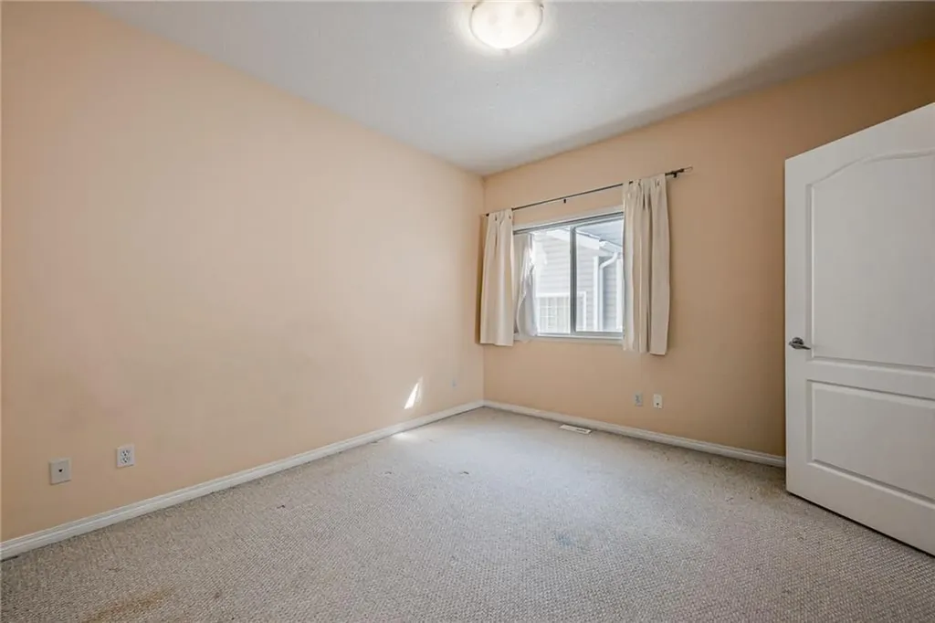 144 Rocky Vista Terrace NW Calgary AB T3G 5G7