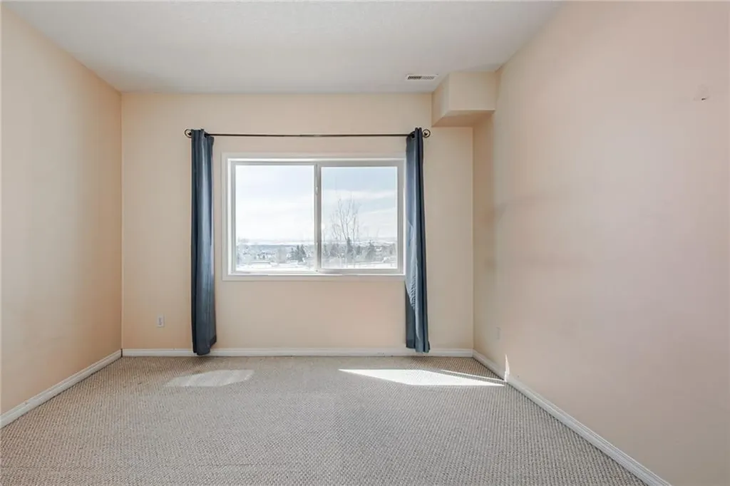 144 Rocky Vista Terrace NW Calgary AB T3G 5G7