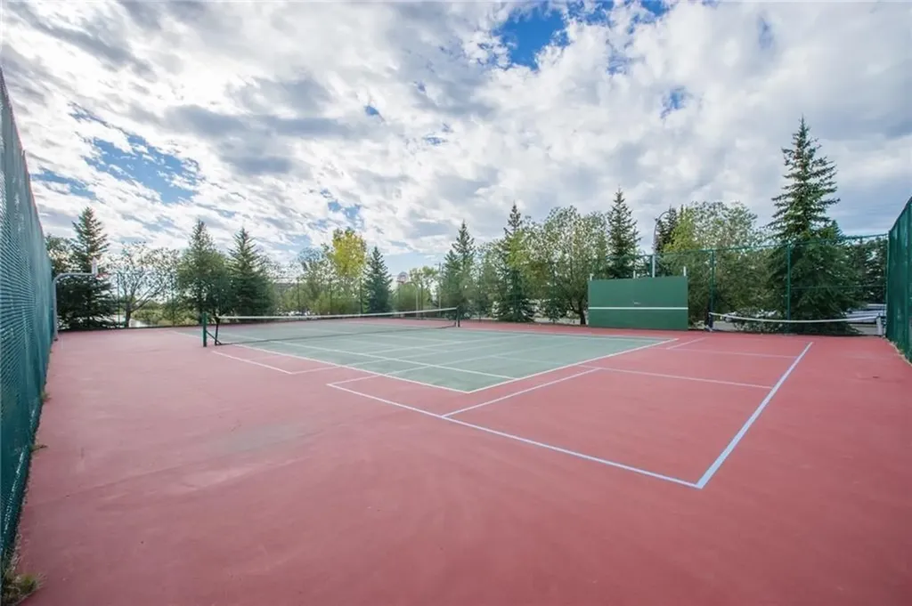 144 Rocky Vista Terrace NW Calgary AB T3G 5G7