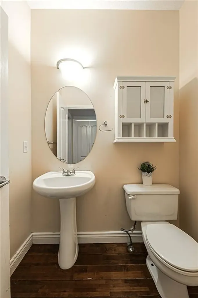 144 Rocky Vista Terrace NW Calgary AB T3G 5G7