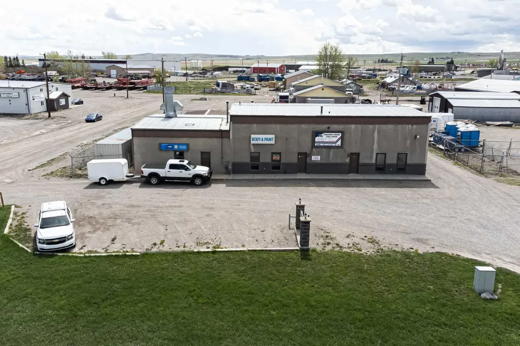 1142 Macleod Street Pincher Creek AB T0K 1W0