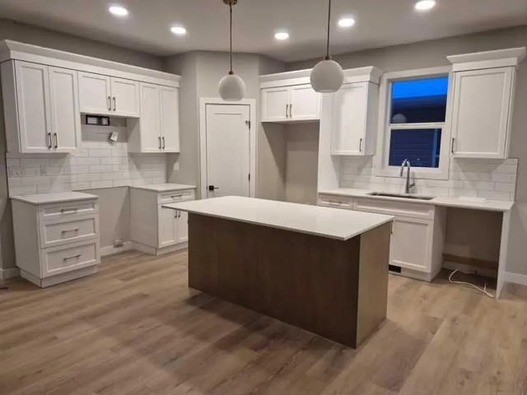 7 Gray Close Sylvan Lake AB T4S 0W4