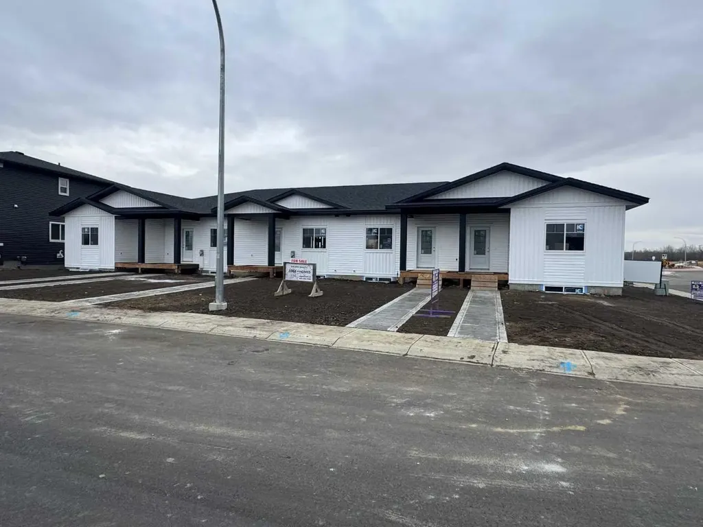 7 Gray Close Sylvan Lake AB T4S 0W4