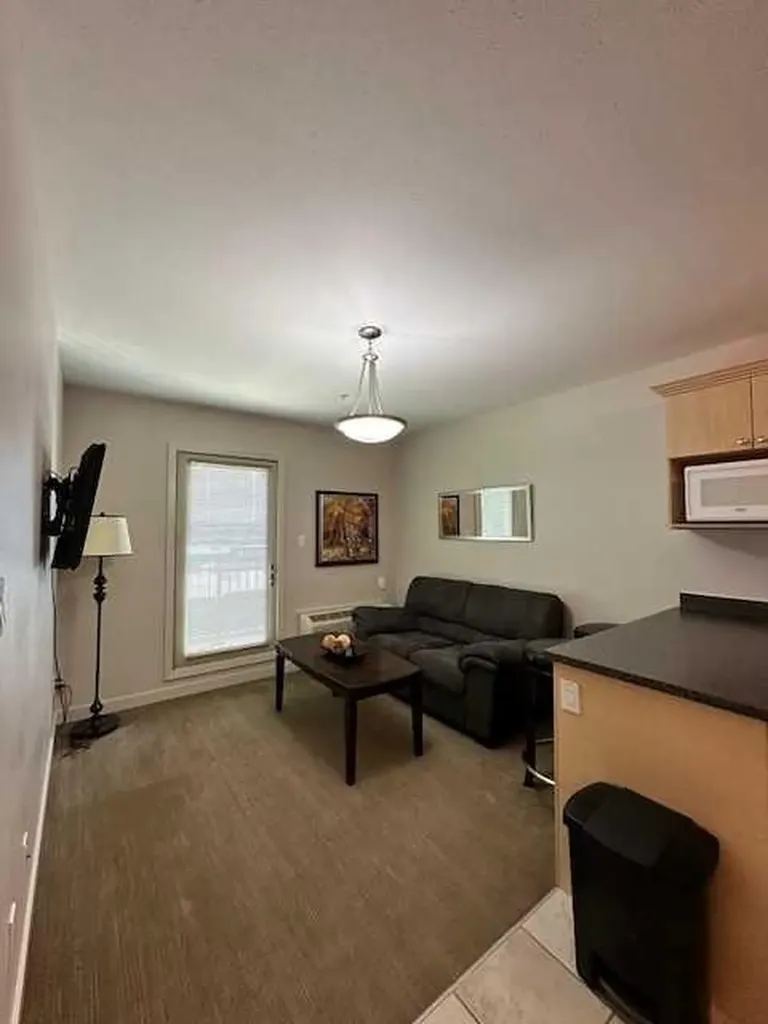 8528 Manning Avenue Fort Mcmurray AB T9H5G2