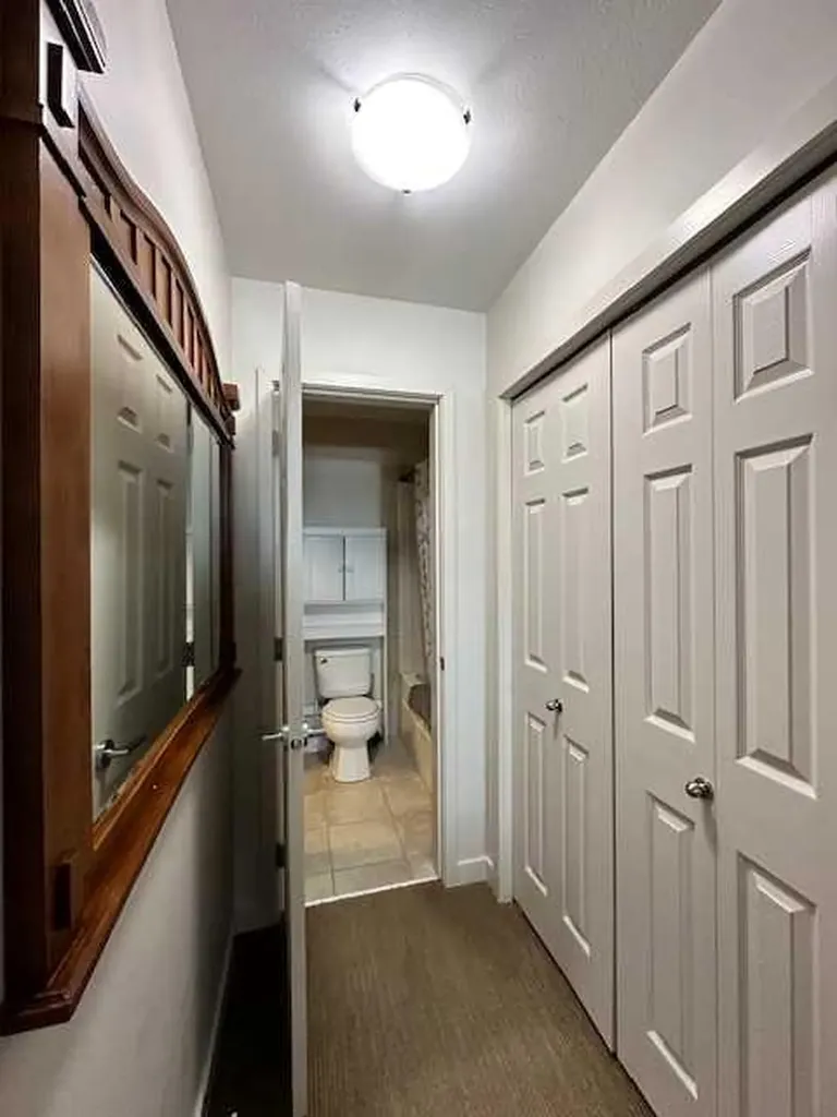 8528 Manning Avenue Fort Mcmurray AB T9H5G2