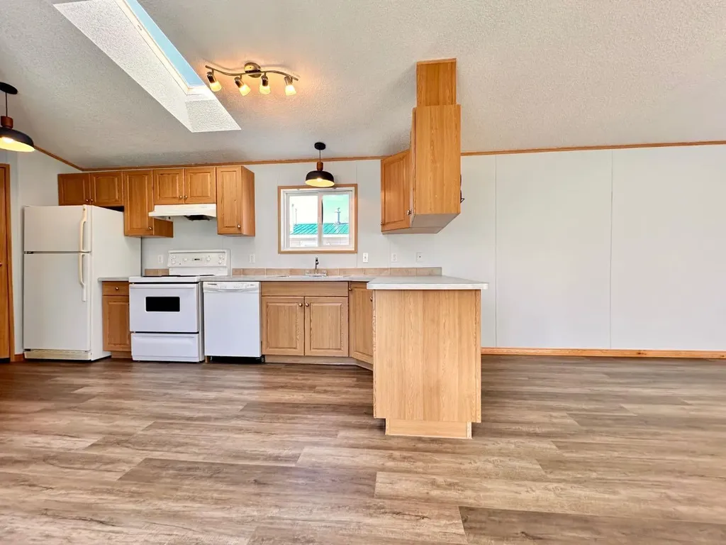 318-349 Railway Avenue Duchess AB T0J 0Z0
