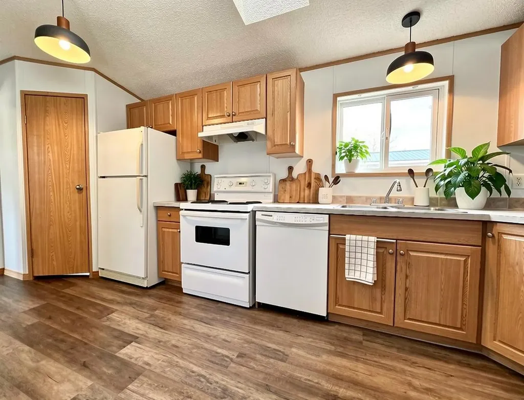 318-349 Railway Avenue Duchess AB T0J 0Z0