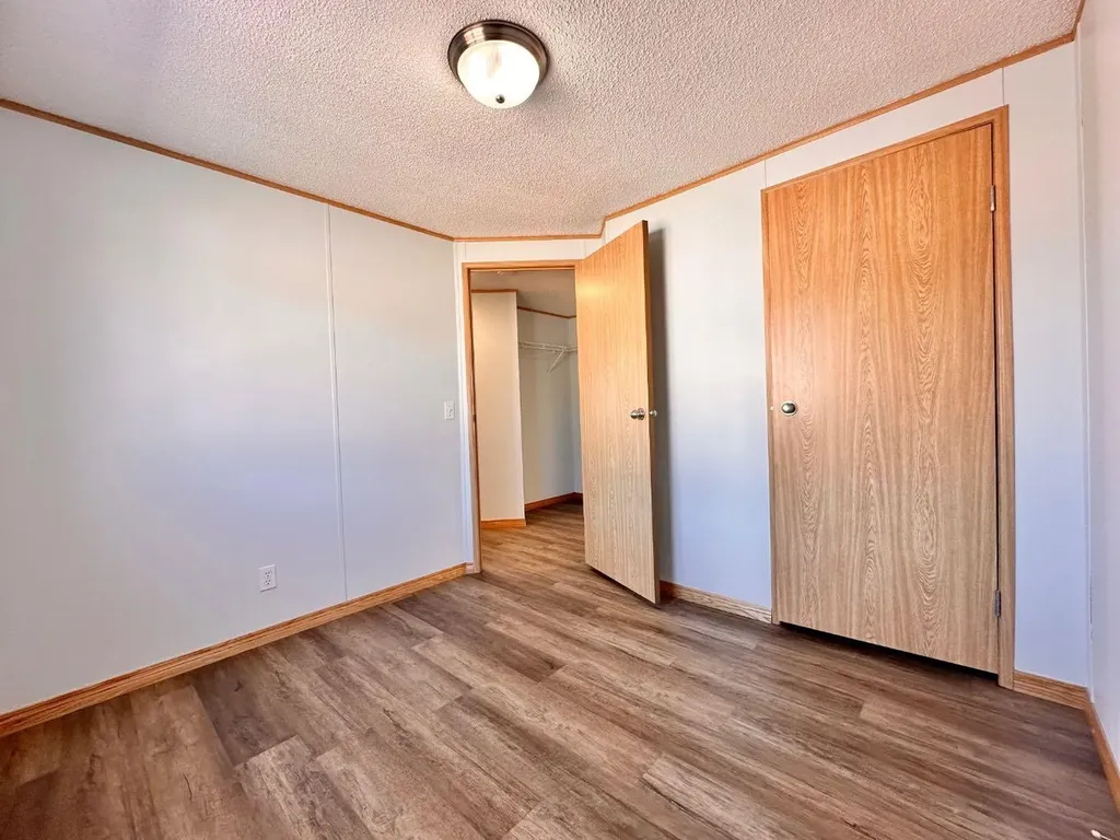 318-349 Railway Avenue Duchess AB T0J 0Z0