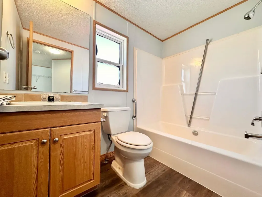 318-349 Railway Avenue Duchess AB T0J 0Z0