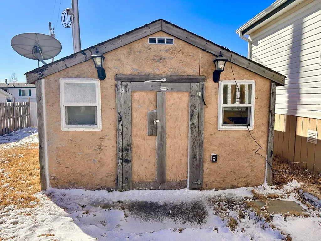 318-349 Railway Avenue Duchess AB T0J 0Z0