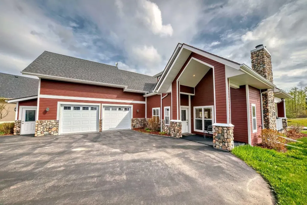 559 Summer Crescent Rural Ponoka County AB T0C 2J0